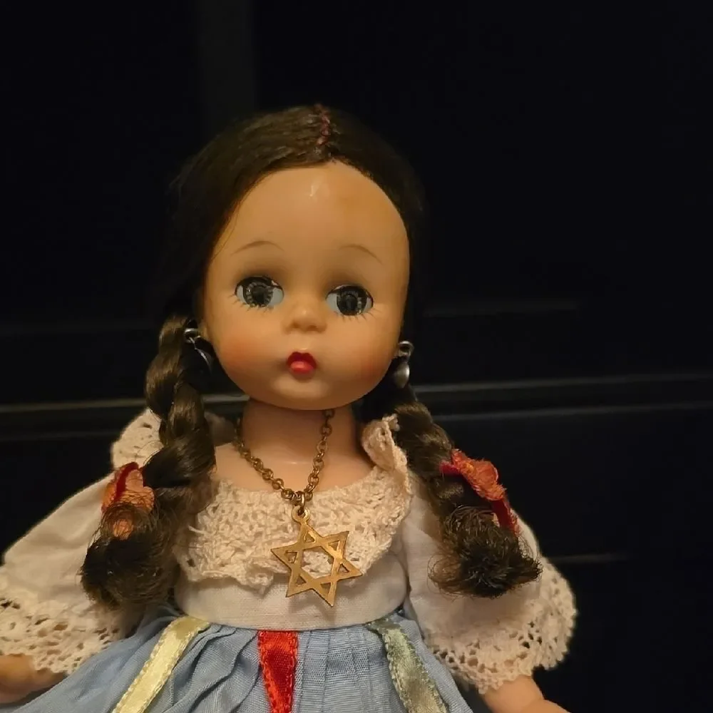 MADAME ALEXANDER DOLL! 12'inch, 